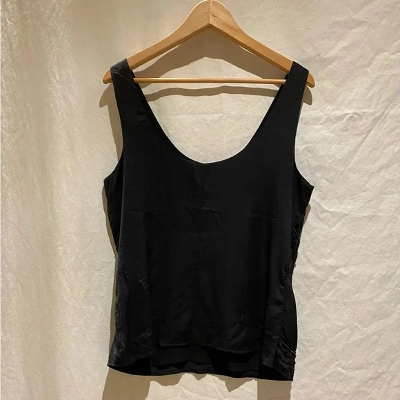 Banana Republic BR Monogram Black Beaded Sleeveless Top, size L - Picture 2 of 9